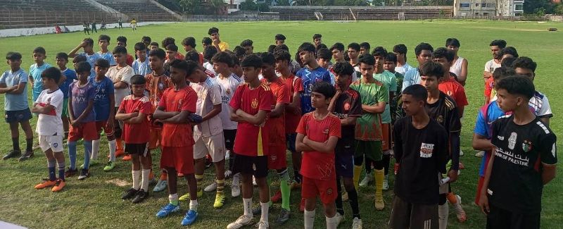 মাদারীপুরে শুরু হল মাসব্যাপী অনুর্ধ্ব ১৫ ফুটবল প্রশিক্ষণ